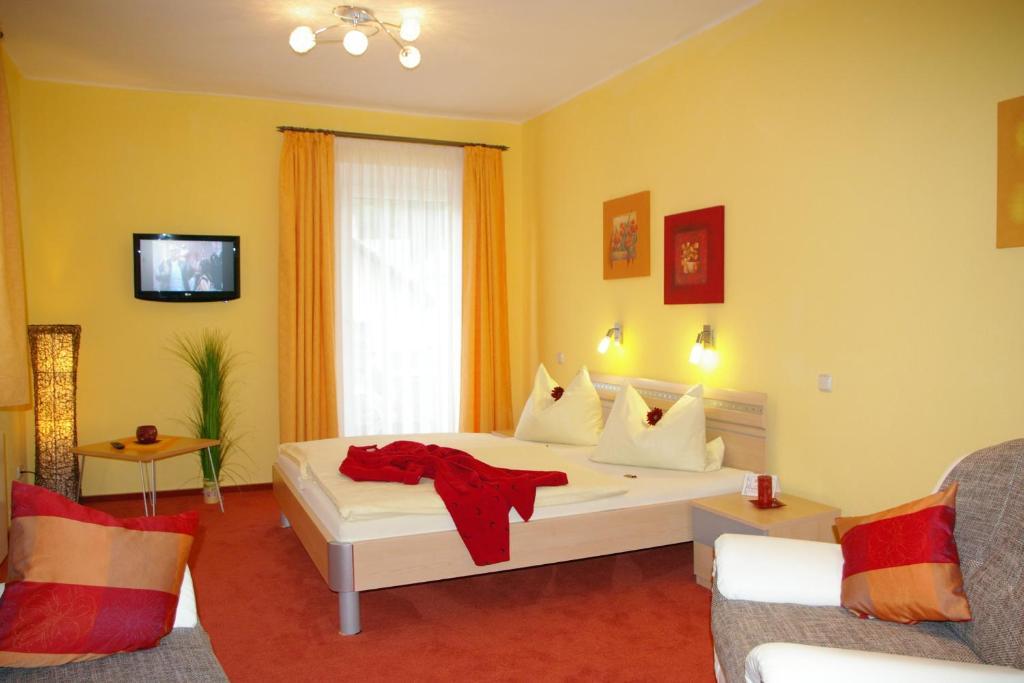 Hotel Heissinger Bad Berneck im Fichtelgebirge Ruang foto